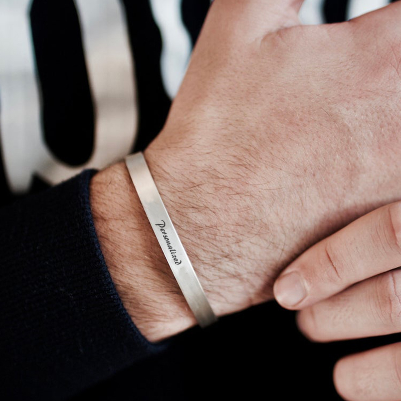 Bracelet manchette à gravure g - Men Accessories All avis et prix